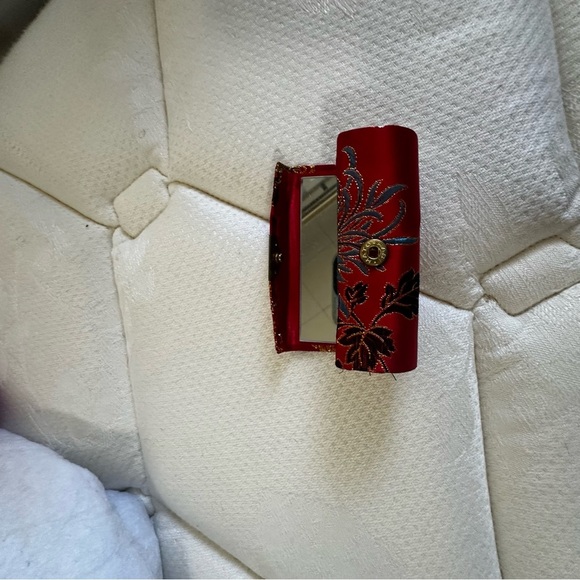Elegant Red Silk Lipstick holder with Embroidered Design - Picture 2 of 2